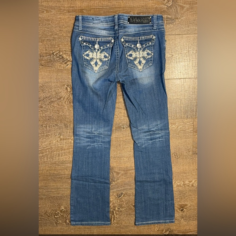 LA idol like new jeans